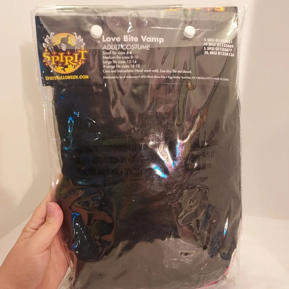 Spirit Halloween Love Bite Vamp Costume - Includes Dress, Capelet & Gloves Small - Picture 4 of 16